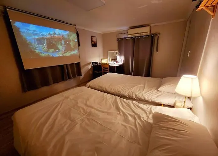 Вилла Cheongnyangni 5beds 3rooms 1lounge House *