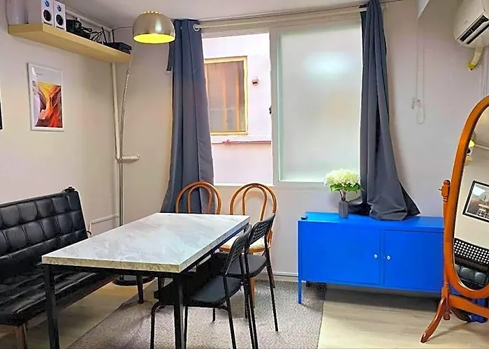 Вилла Cheongnyangni 5beds 3rooms 1lounge House *