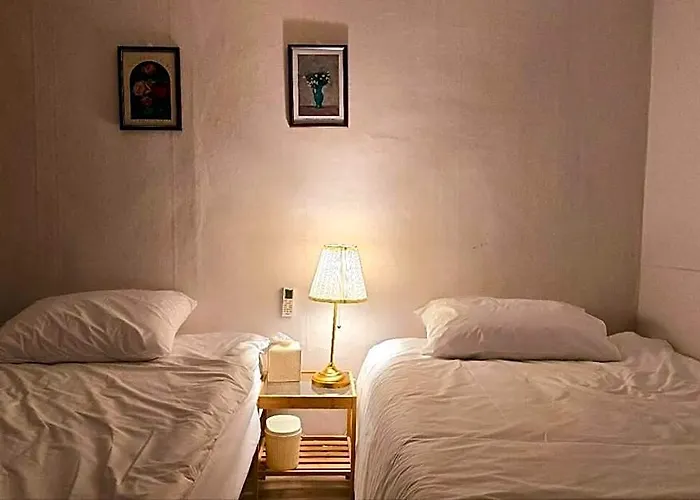 Cheongnyangni 5beds 3rooms 1lounge House Вилла