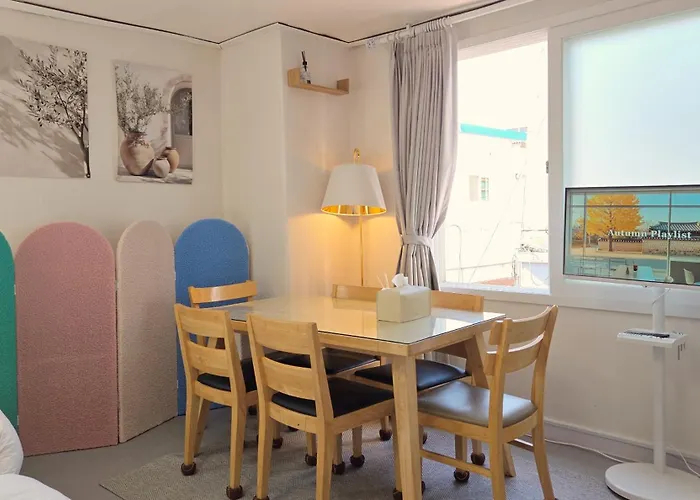 Cheongnyangni 5beds 3rooms 1lounge House *